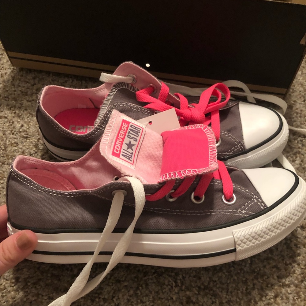 Women’s converse